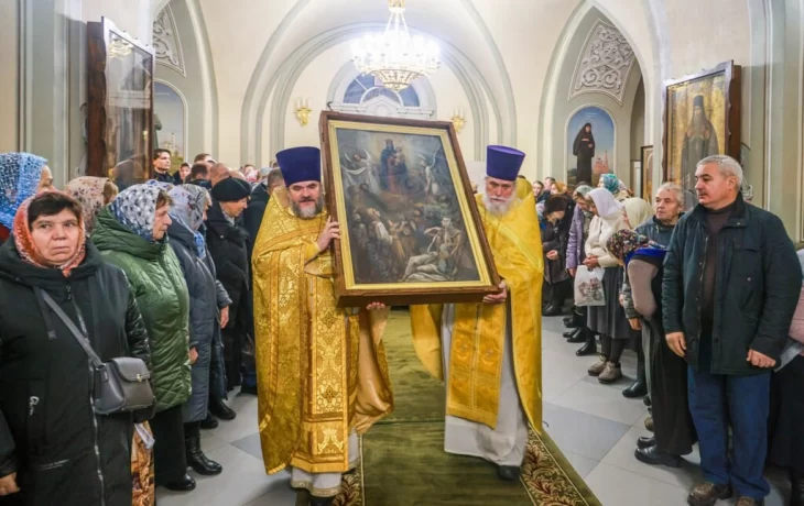 В Тамбов доставили мироточивый образ Божией Матери «Всех скорбящих Радость»